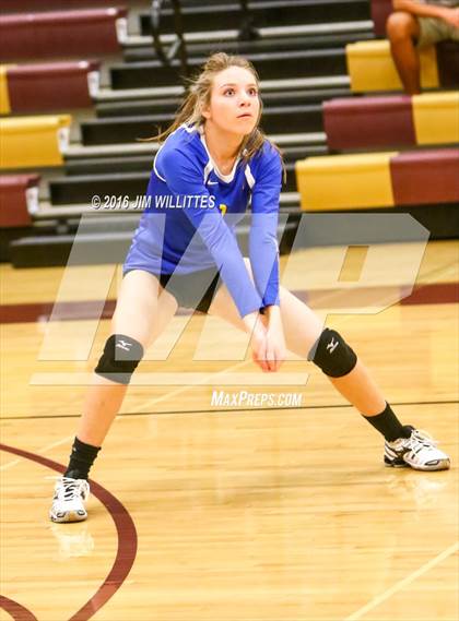 Thumbnail 1 in Salpointe Catholic vs. Prescott (AIA 4A Semifinal)  photogallery.