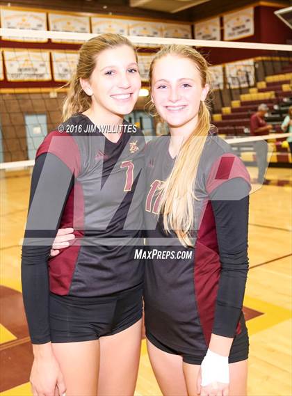 Thumbnail 2 in Salpointe Catholic vs. Prescott (AIA 4A Semifinal)  photogallery.