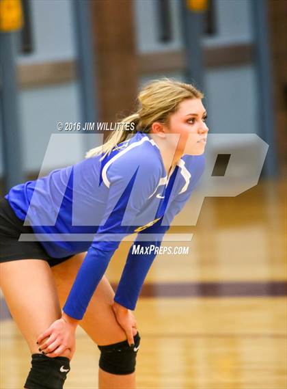 Thumbnail 2 in Salpointe Catholic vs. Prescott (AIA 4A Semifinal)  photogallery.