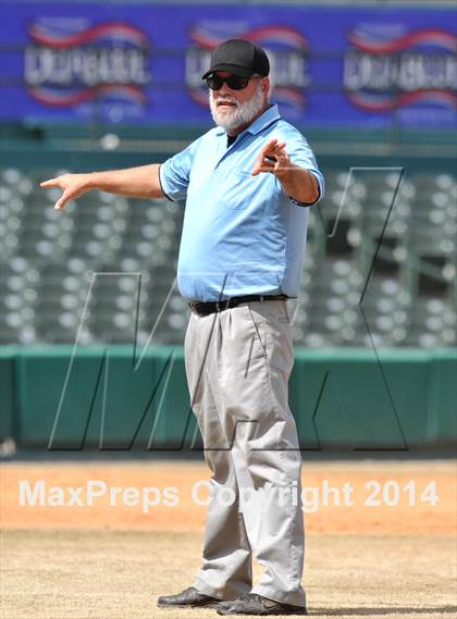 Thumbnail 2 in Legacy Christian Academy vs. Dallas Lutheran (Lutheran Classic) photogallery.