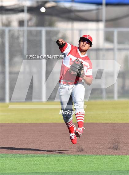 Thumbnail 2 in Pleasant Grove vs Van (Sunnyvale Invitational) photogallery.
