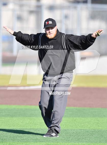 Thumbnail 1 in Pleasant Grove vs Van (Sunnyvale Invitational) photogallery.