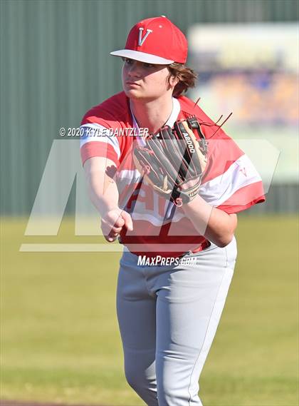 Thumbnail 3 in Pleasant Grove vs Van (Sunnyvale Invitational) photogallery.