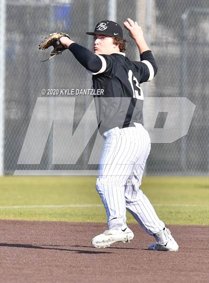 Thumbnail 2 in Pleasant Grove vs Van (Sunnyvale Invitational) photogallery.