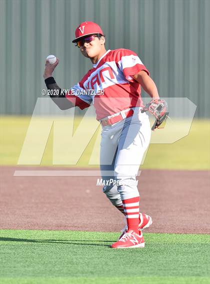 Thumbnail 1 in Pleasant Grove vs Van (Sunnyvale Invitational) photogallery.
