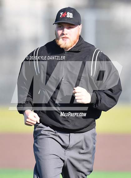 Thumbnail 1 in Pleasant Grove vs Van (Sunnyvale Invitational) photogallery.