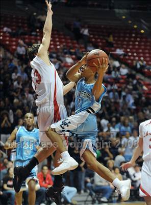 Thumbnail 2 in University City vs. La Jolla (CIF SDS D3 Final) photogallery.