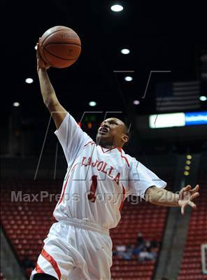 Thumbnail 1 in University City vs. La Jolla (CIF SDS D3 Final) photogallery.