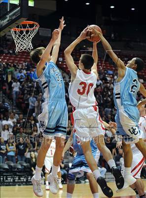 Thumbnail 3 in University City vs. La Jolla (CIF SDS D3 Final) photogallery.
