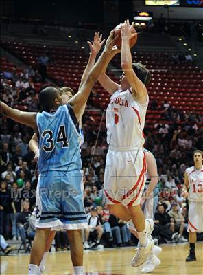 Thumbnail 1 in University City vs. La Jolla (CIF SDS D3 Final) photogallery.
