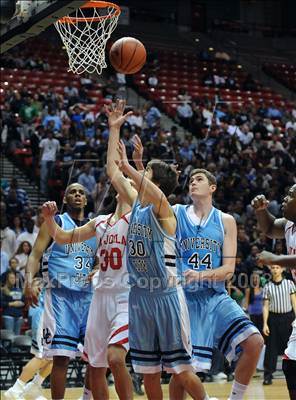 Thumbnail 2 in University City vs. La Jolla (CIF SDS D3 Final) photogallery.