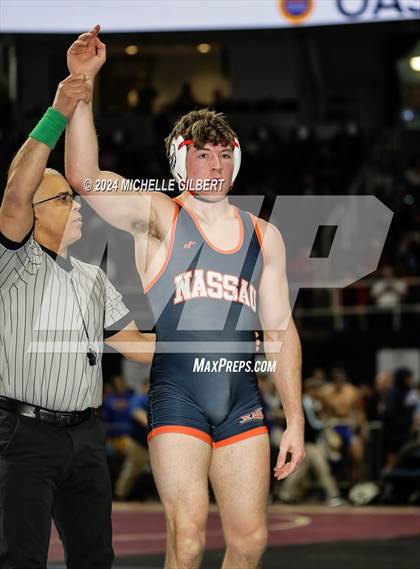 Thumbnail 1 in NYSPHSAA Division 2 Championships (Semi-Finals 152 to 285) photogallery.