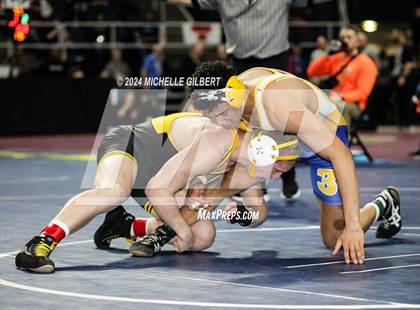 Thumbnail 3 in NYSPHSAA Division 2 Championships (Semi-Finals 152 to 285) photogallery.