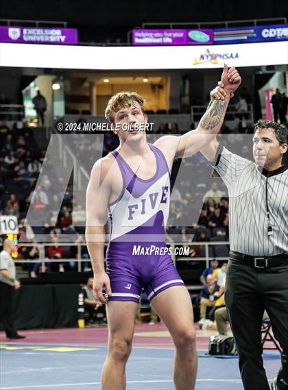 Thumbnail 1 in NYSPHSAA Division 2 Championships (Semi-Finals 152 to 285) photogallery.