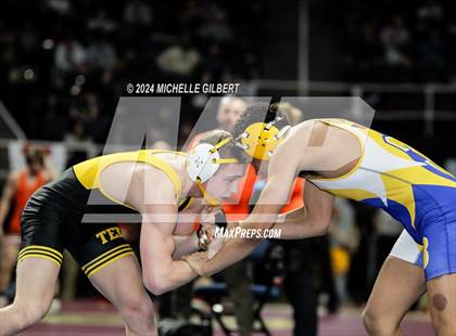 Thumbnail 1 in NYSPHSAA Division 2 Championships (Semi-Finals 152 to 285) photogallery.
