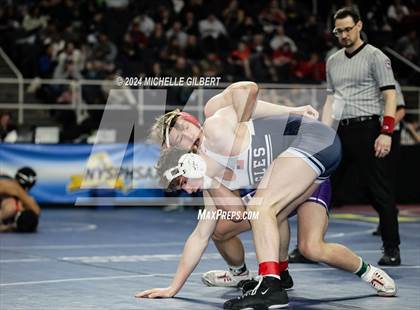 Thumbnail 3 in NYSPHSAA Division 2 Championships (Semi-Finals 152 to 285) photogallery.
