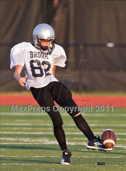 Thumbnail 2 in Alvin (Freshmen White) vs Clear Brook (Freshmen B) photogallery.