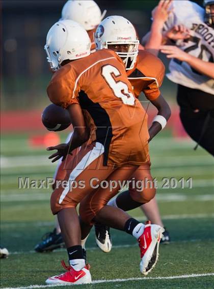 Thumbnail 3 in Alvin (Freshmen White) vs Clear Brook (Freshmen B) photogallery.