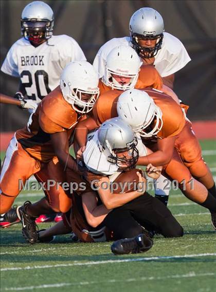 Thumbnail 3 in Alvin (Freshmen White) vs Clear Brook (Freshmen B) photogallery.