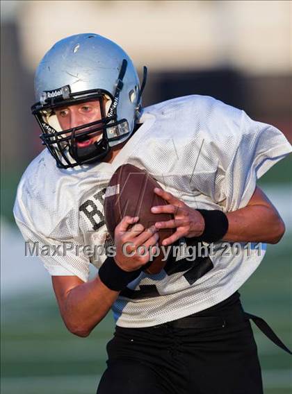 Thumbnail 2 in Fr: Alvin (Freshmen White) vs Clear Brook (Freshmen B) photogallery.