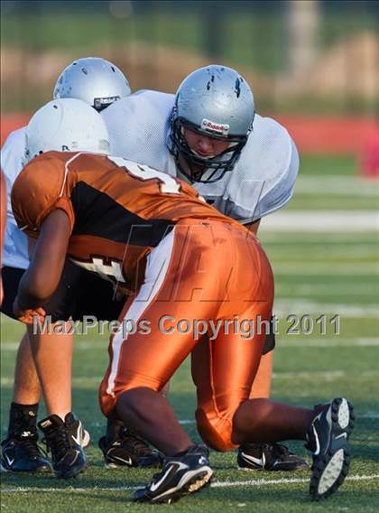 Thumbnail 2 in Alvin (Freshmen White) vs Clear Brook (Freshmen B) photogallery.