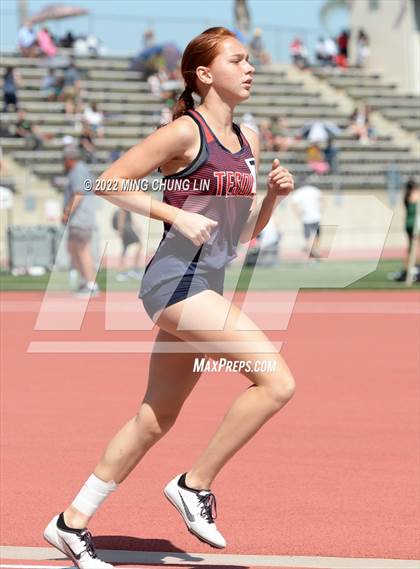 Thumbnail 2 in Irvine/Asics Distance Carnival  photogallery.