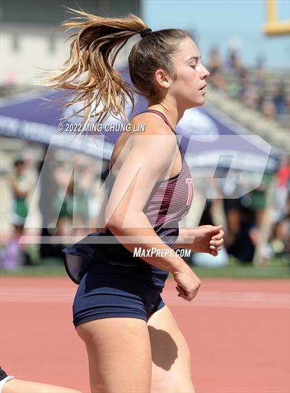Thumbnail 2 in Irvine/Asics Distance Carnival  photogallery.
