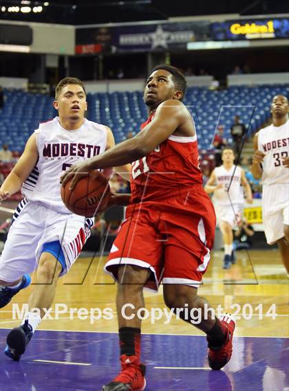 Thumbnail 3 in Modesto Christian vs Fairfield (CIF SJS D3 Final) photogallery.