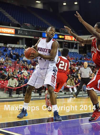 Thumbnail 3 in Modesto Christian vs Fairfield (CIF SJS D3 Final) photogallery.