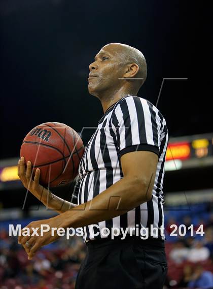 Thumbnail 1 in Modesto Christian vs Fairfield (CIF SJS D3 Final) photogallery.