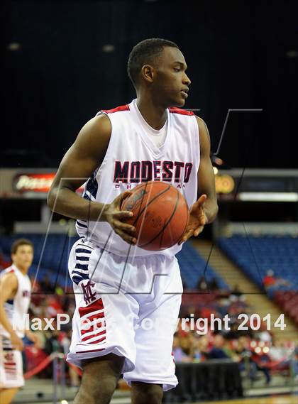 Thumbnail 3 in Modesto Christian vs Fairfield (CIF SJS D3 Final) photogallery.