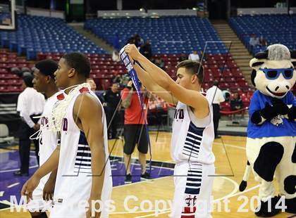 Thumbnail 3 in Modesto Christian vs Fairfield (CIF SJS D3 Final) photogallery.