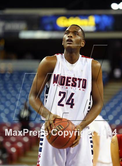 Thumbnail 2 in Modesto Christian vs Fairfield (CIF SJS D3 Final) photogallery.