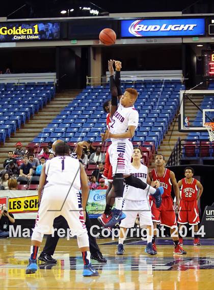 Thumbnail 3 in Modesto Christian vs Fairfield (CIF SJS D3 Final) photogallery.
