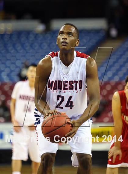 Thumbnail 3 in Modesto Christian vs Fairfield (CIF SJS D3 Final) photogallery.