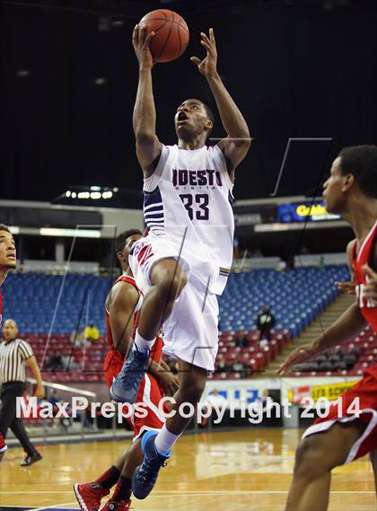 Thumbnail 3 in Modesto Christian vs Fairfield (CIF SJS D3 Final) photogallery.