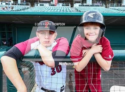 Thumbnail 3 in Foresthill vs. Woodland Christian (@Raley Field) photogallery.