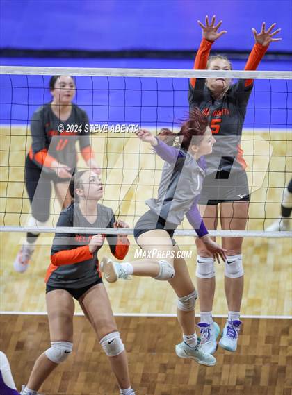 Thumbnail 1 in Rye vs. Del Norte (CHSAA 2A First Round Elimination Bracket) photogallery.