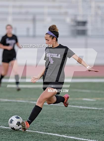 Thumbnail 3 in Cerritos @ Portola photogallery.