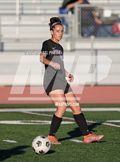 Thumbnail 3 in Cerritos @ Portola photogallery.