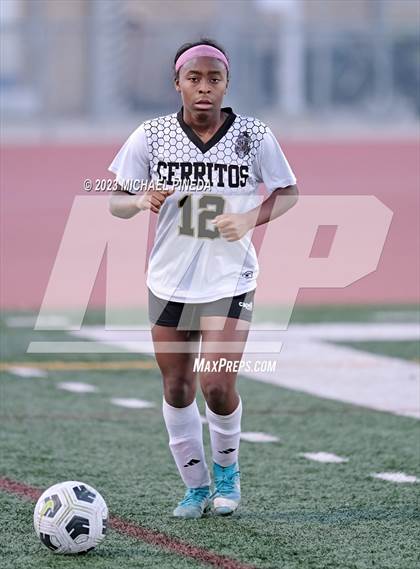 Thumbnail 2 in Cerritos @ Portola photogallery.