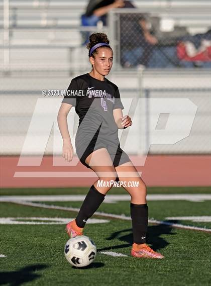 Thumbnail 2 in Cerritos @ Portola photogallery.