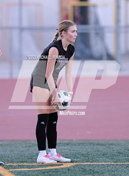 Thumbnail 1 in Cerritos @ Portola photogallery.