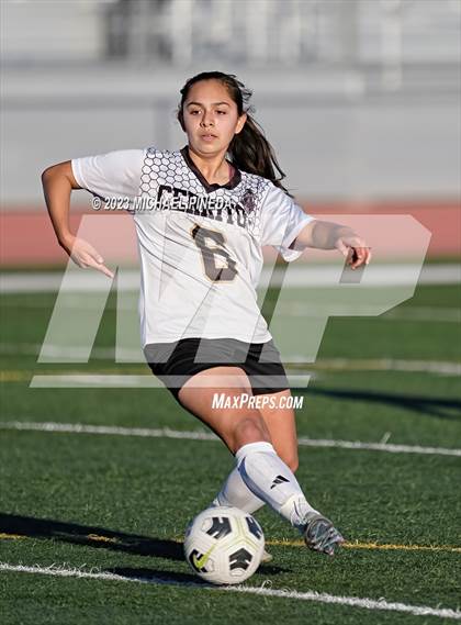 Thumbnail 1 in Cerritos @ Portola photogallery.