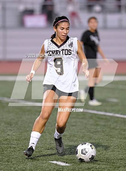 Thumbnail 3 in Cerritos @ Portola photogallery.