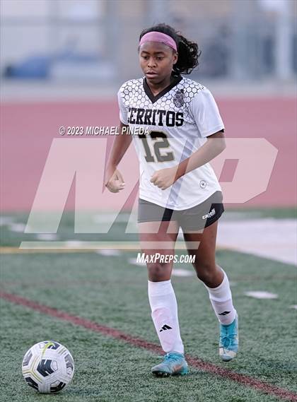 Thumbnail 3 in Cerritos @ Portola photogallery.