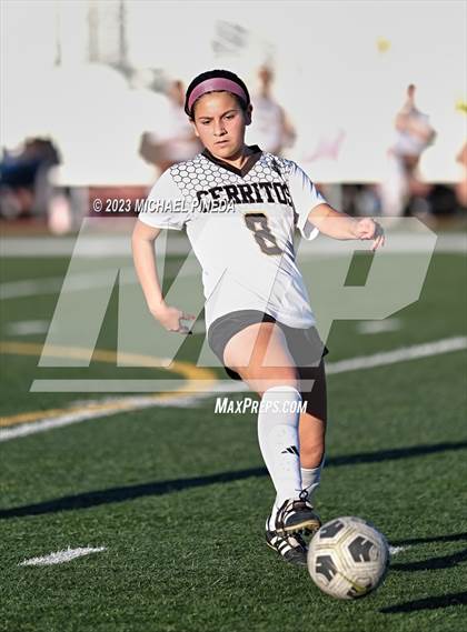 Thumbnail 2 in Cerritos @ Portola photogallery.
