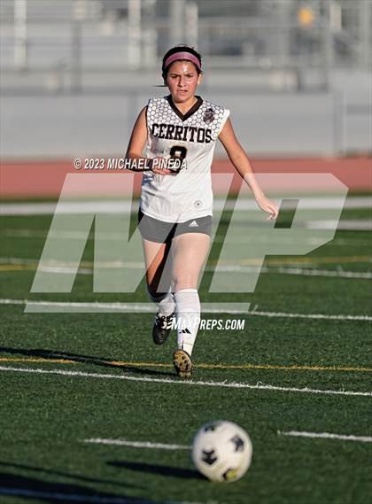 Thumbnail 1 in Cerritos @ Portola photogallery.