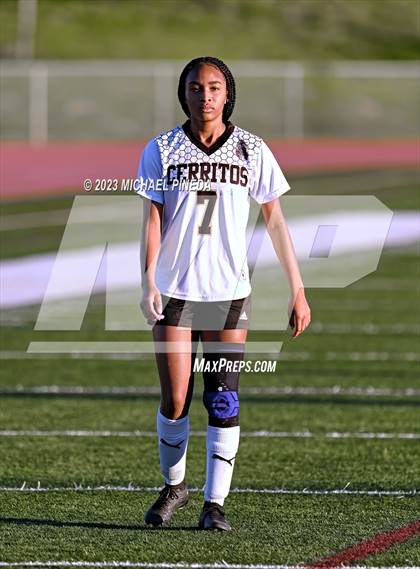 Thumbnail 1 in Cerritos @ Portola photogallery.