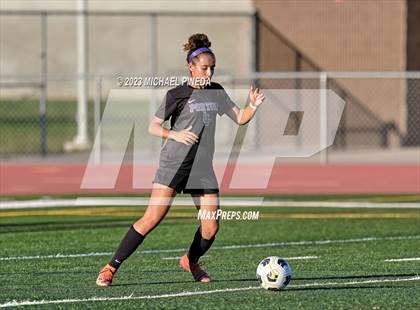 Thumbnail 1 in Cerritos @ Portola photogallery.